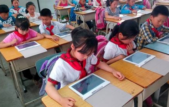 学生课程培训H5专题页面案例-武汉卡卡西科技有限公司案例作品