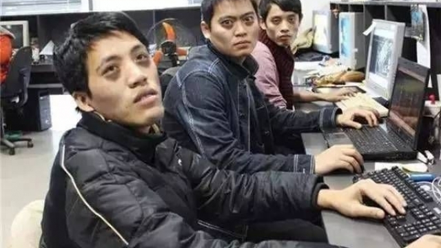 武汉app开发公司告诉你：做一个app需要多少人？